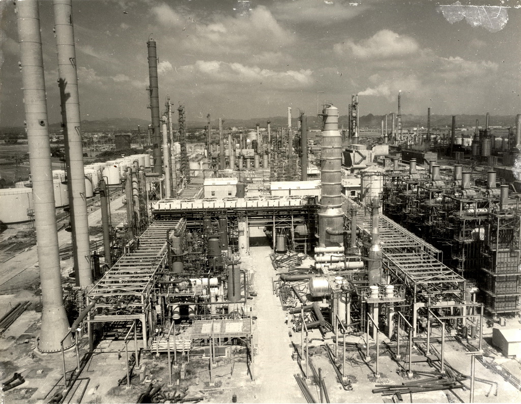 The naphtha cracker unit no. 2 under construction in 1975