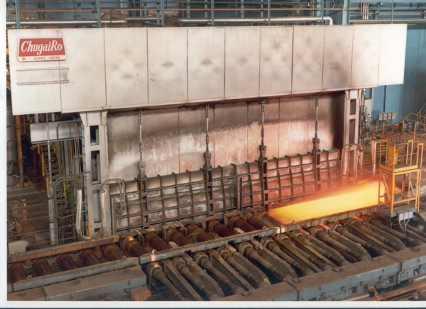 三菱公司顧問拍攝中鋼第一套熱軋設備